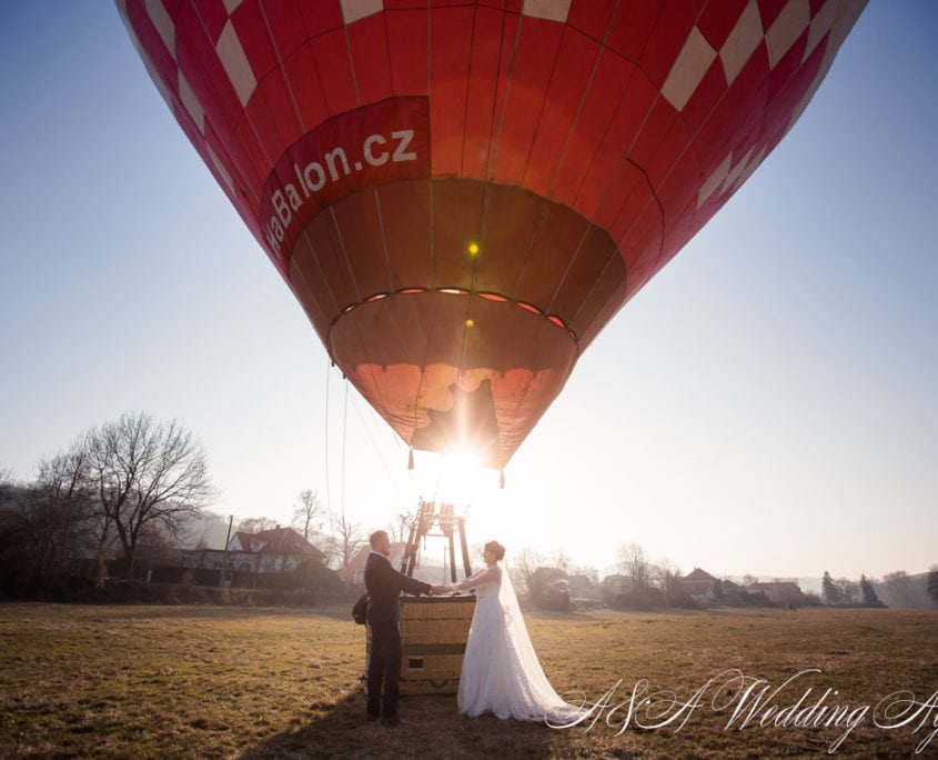 Wedding in a hot air balloon in Czech Republic