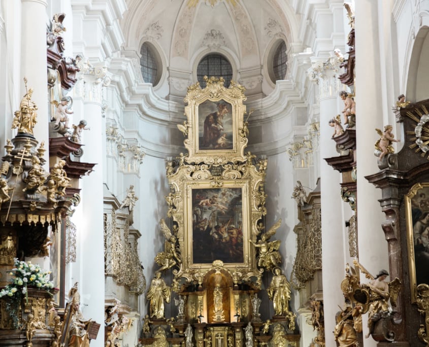 Catholic church wedding in Prague